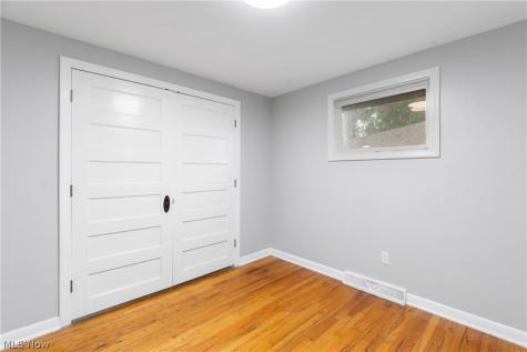 3233 Greenpark Street NW Massillon OH 44646