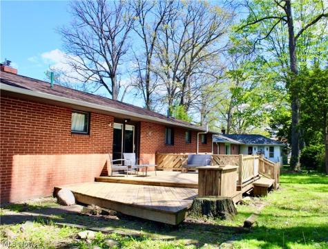 3233 Greenpark Street NW Massillon OH 44646