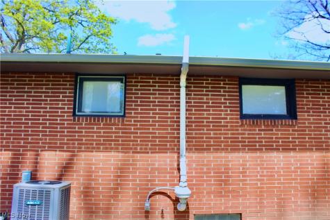 3233 Greenpark Street NW Massillon OH 44646