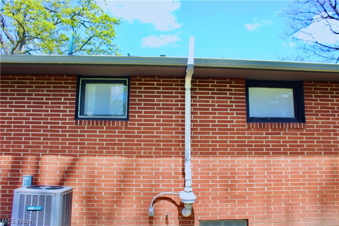 3233 Greenpark Street NW Massillon OH 44646