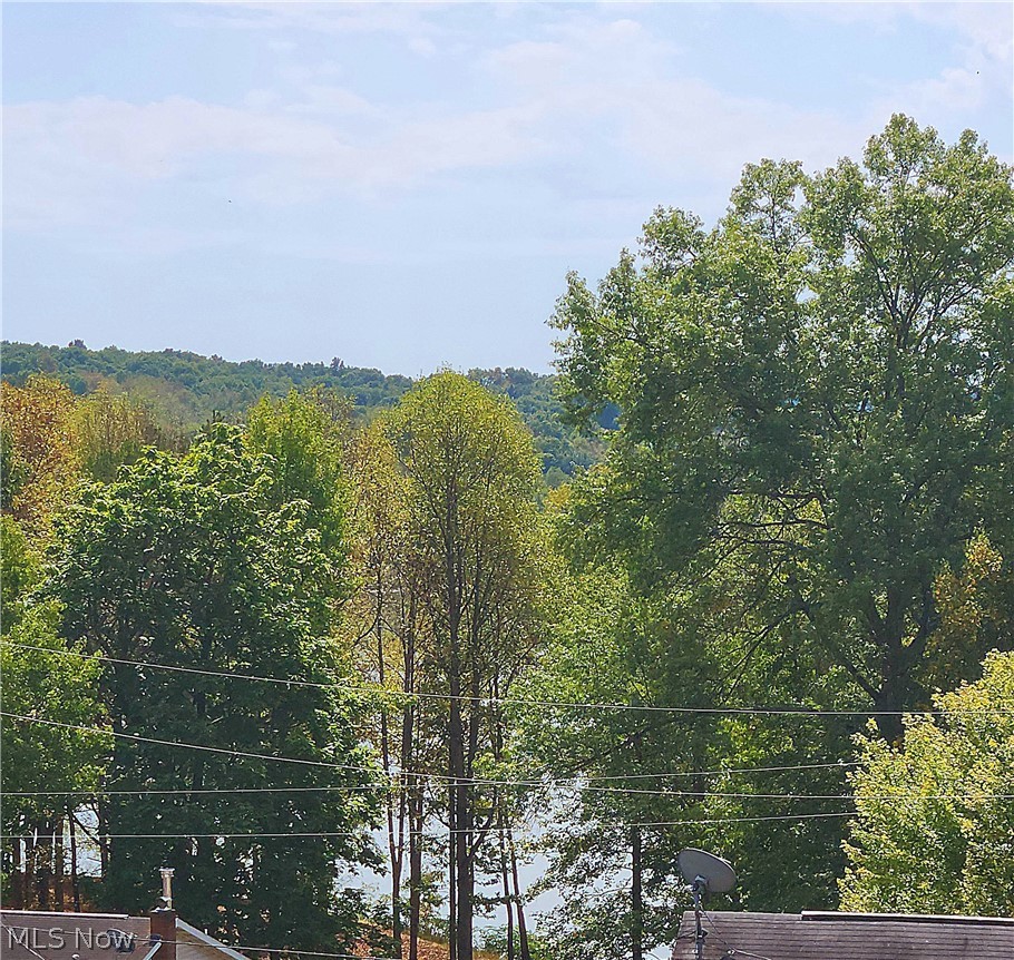 23516 Hideaway Drive Senecaville OH 43780