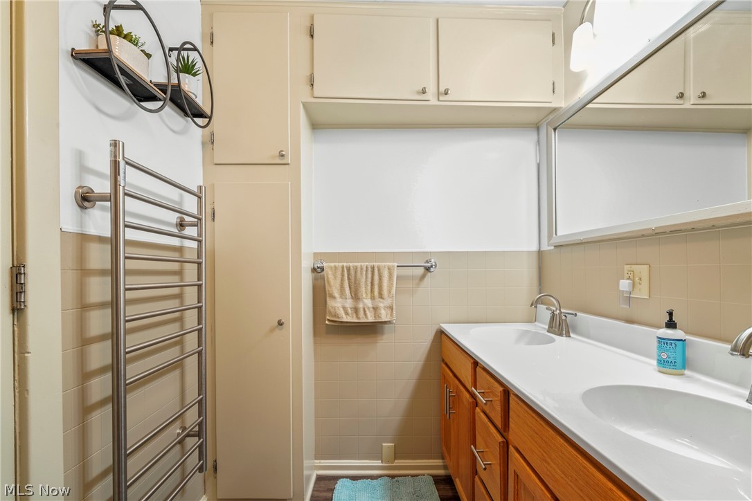 629 Clinton Street Niles OH 44446