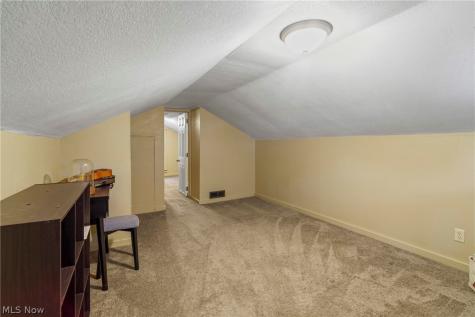 629 Clinton Street Niles OH 44446