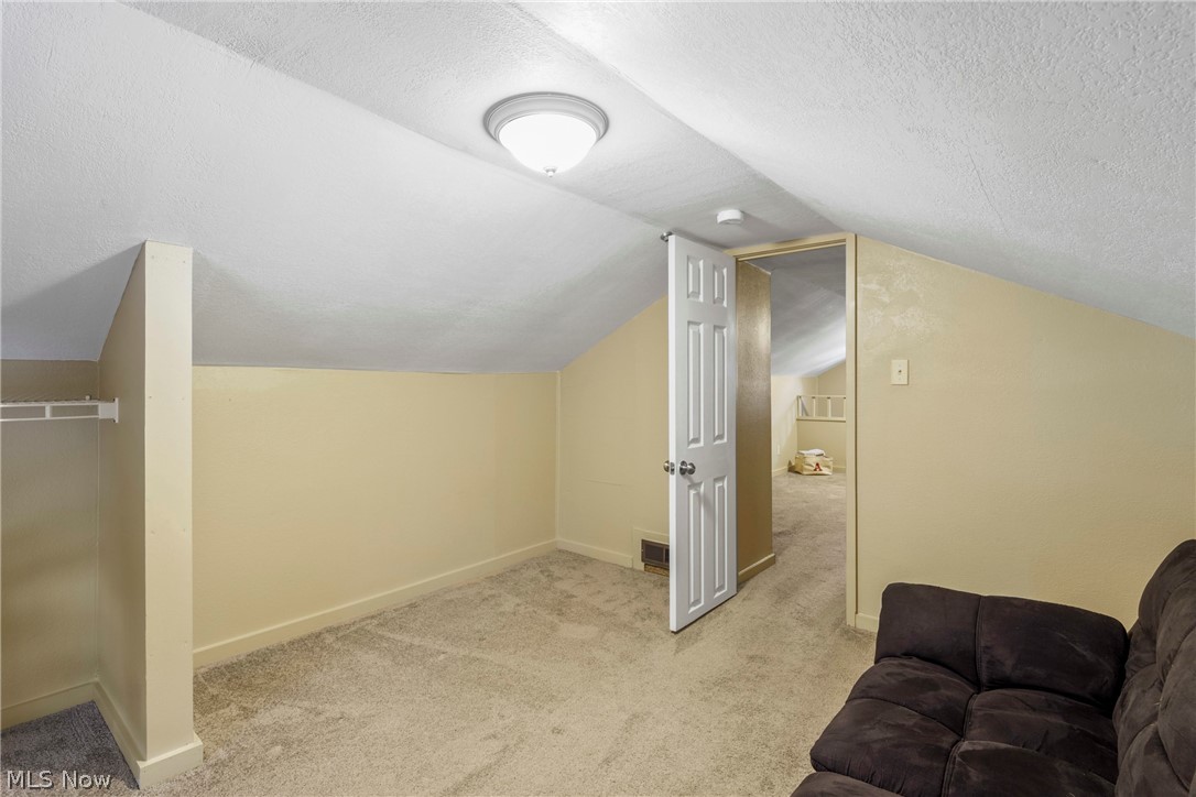 629 Clinton Street Niles OH 44446