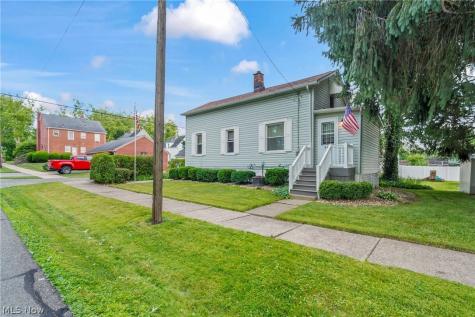 629 Clinton Street Niles OH 44446