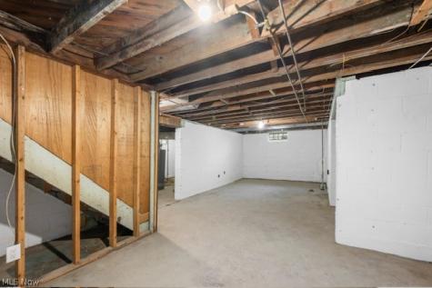 1146 Packard Drive Akron OH 44320