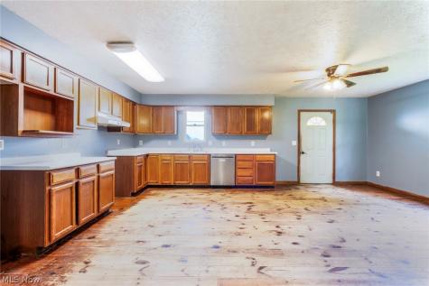 141 State Route 225 Atwater OH 44201