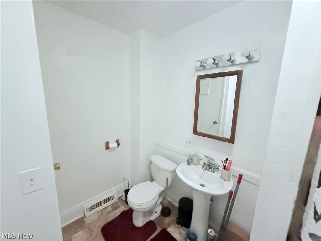 493 Washington Avenue Barberton OH 44203