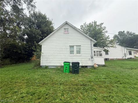 493 Washington Avenue Barberton OH 44203