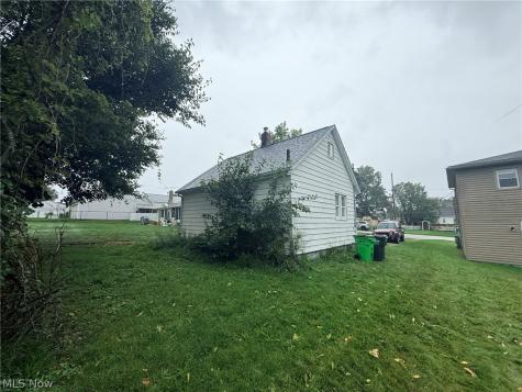 493 Washington Avenue Barberton OH 44203
