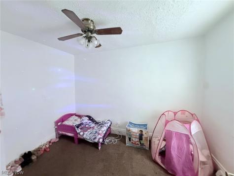 493 Washington Avenue Barberton OH 44203