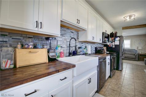 12123 National Drive Grafton OH 44044