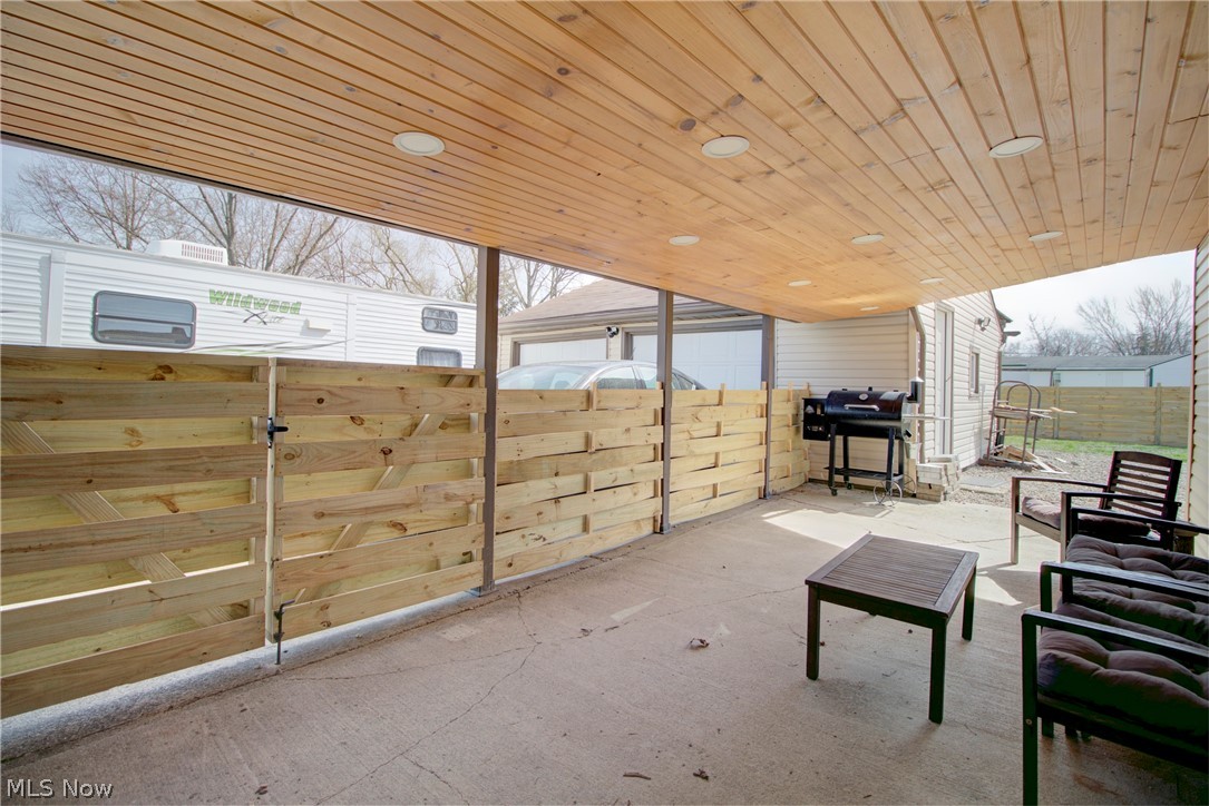 12123 National Drive Grafton OH 44044