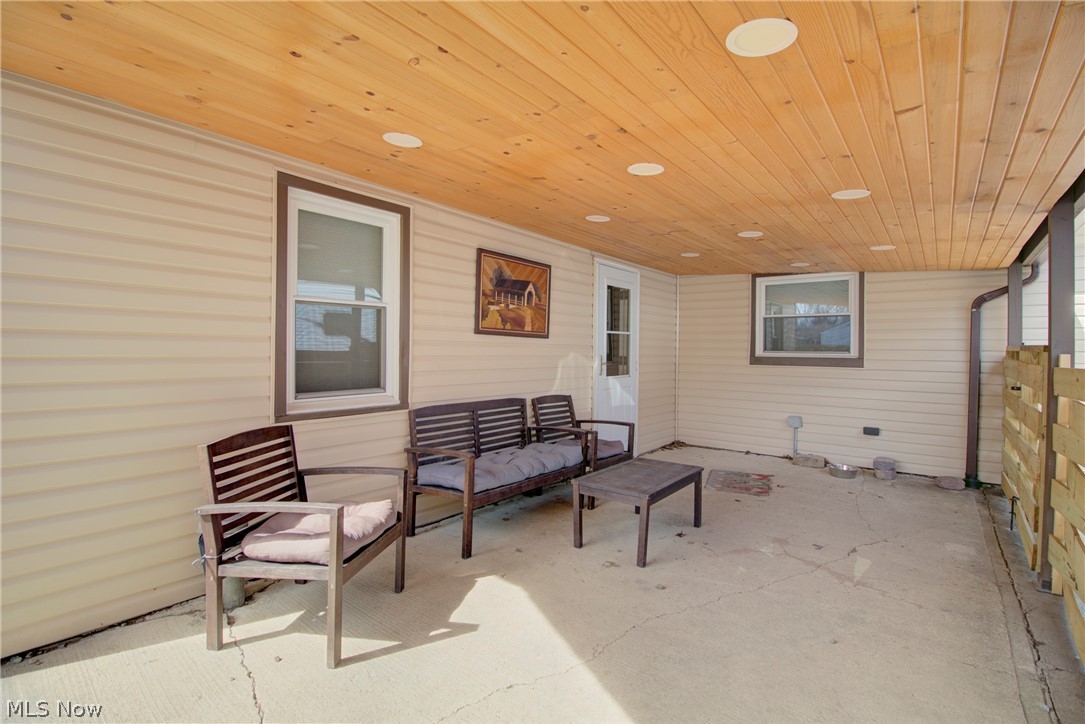 12123 National Drive Grafton OH 44044