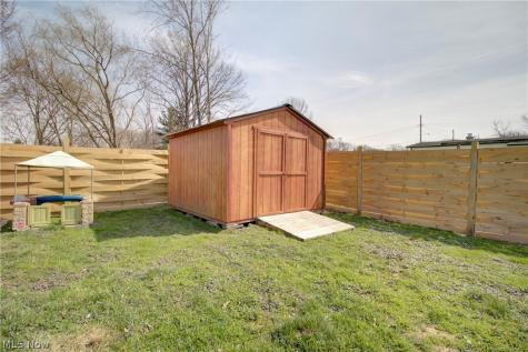 12123 National Drive Grafton OH 44044