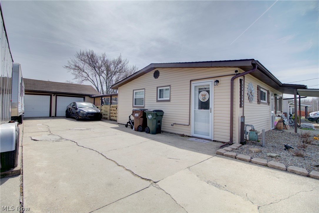 12123 National Drive Grafton OH 44044