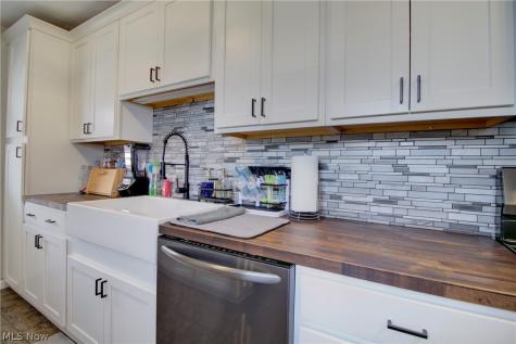 12123 National Drive Grafton OH 44044