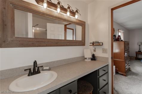 5459 Oak Ridge Drive Willoughby OH 44094