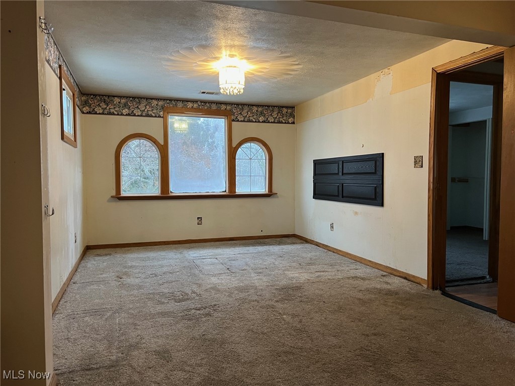 632 Edmond Avenue Streetsboro OH 44241