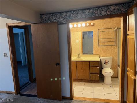 632 Edmond Avenue Streetsboro OH 44241