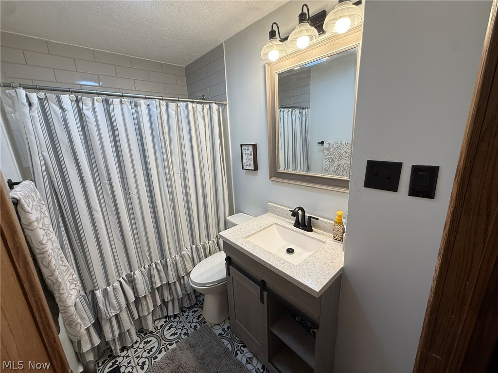 744 Baker Avenue NW New Philadelphia OH 44663