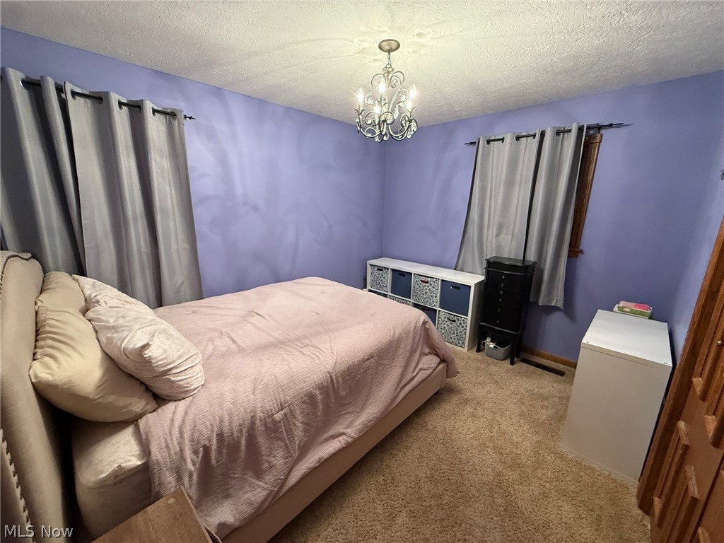 744 Baker Avenue NW New Philadelphia OH 44663