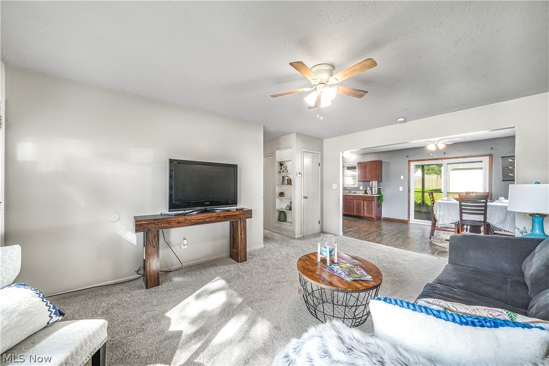 9871 Bright Drive Windham OH 44288