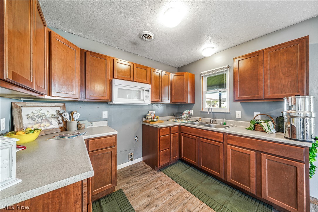 9871 Bright Drive Windham OH 44288