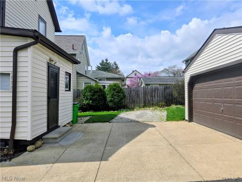 1055 W Tuscarawas Avenue Barberton OH 44203