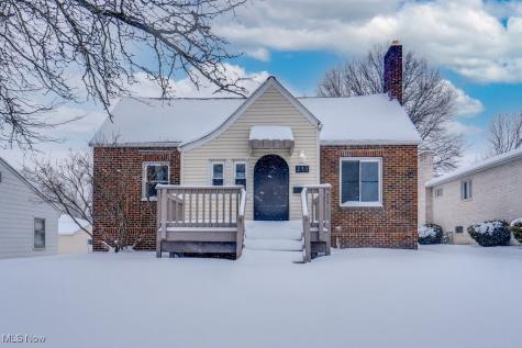 231 E Dresden Avenue Akron OH 44301