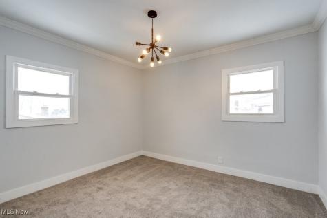 231 E Dresden Avenue Akron OH 44301