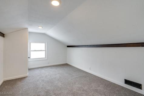 231 E Dresden Avenue Akron OH 44301