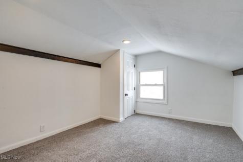231 E Dresden Avenue Akron OH 44301