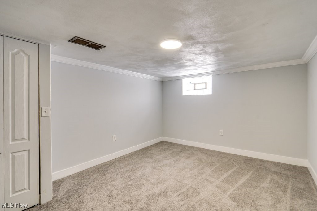 231 E Dresden Avenue Akron OH 44301
