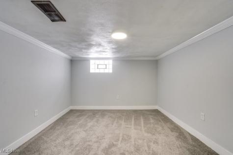 231 E Dresden Avenue Akron OH 44301