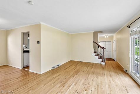 32785 W Nimrod Street Solon OH 44139
