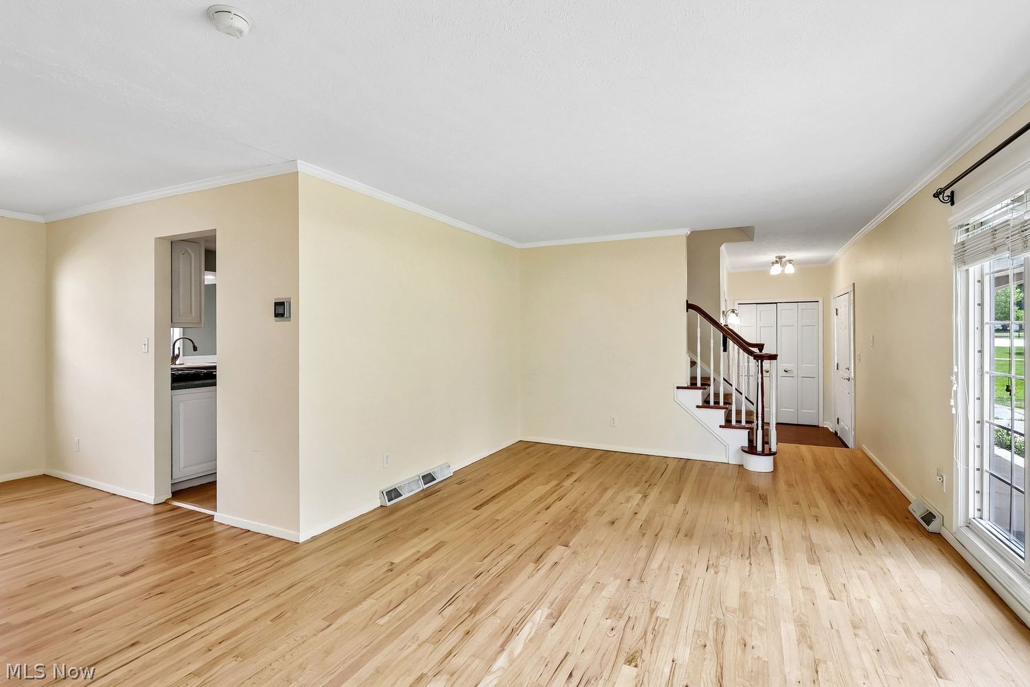 32785 W Nimrod Street Solon OH 44139