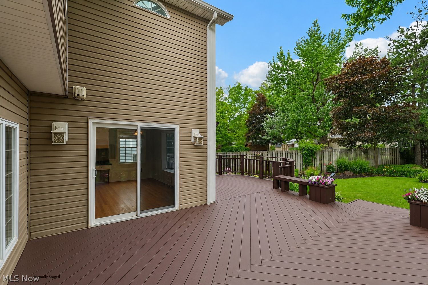 32785 W Nimrod Street Solon OH 44139