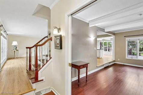 32785 W Nimrod Street Solon OH 44139