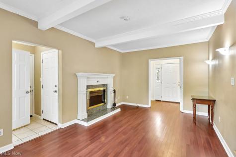 32785 W Nimrod Street Solon OH 44139