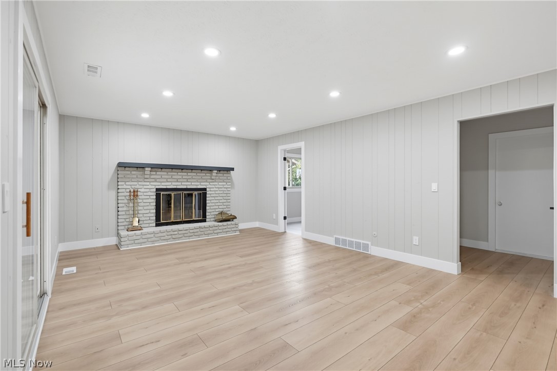 4796 Lindsey Lane Richmond Heights OH 44143