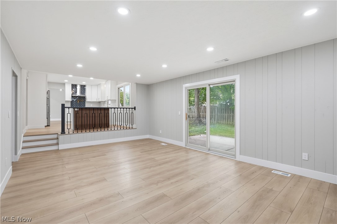 4796 Lindsey Lane Richmond Heights OH 44143