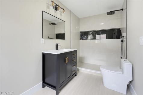 4796 Lindsey Lane Richmond Heights OH 44143