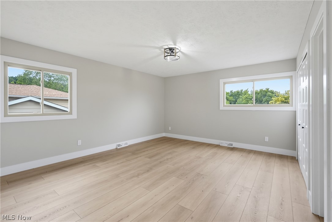 4796 Lindsey Lane Richmond Heights OH 44143