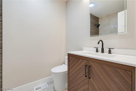 4796 Lindsey Lane Richmond Heights OH 44143