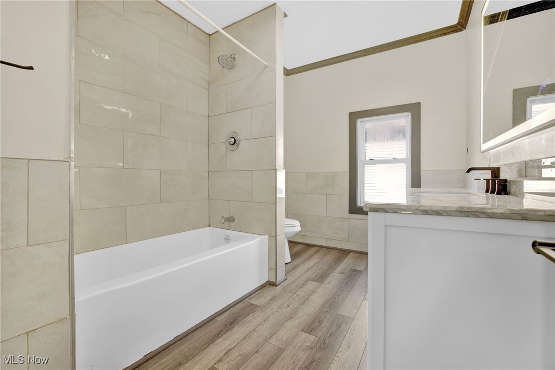 121 Lake Street Akron OH 44301