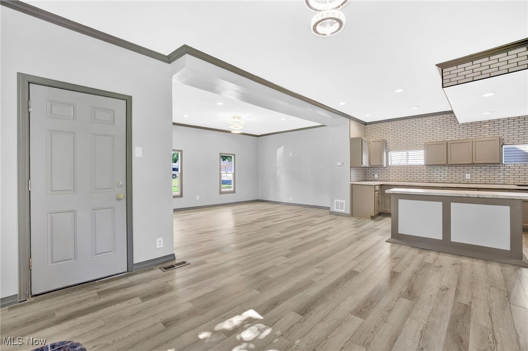 121 Lake Street Akron OH 44301