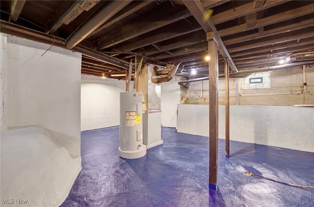 121 Lake Street Akron OH 44301