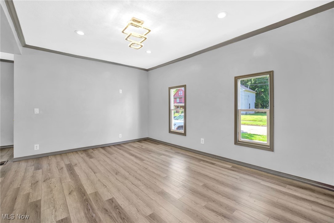 121 Lake Street Akron OH 44301