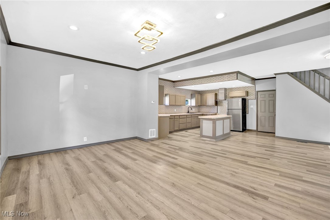 121 Lake Street Akron OH 44301